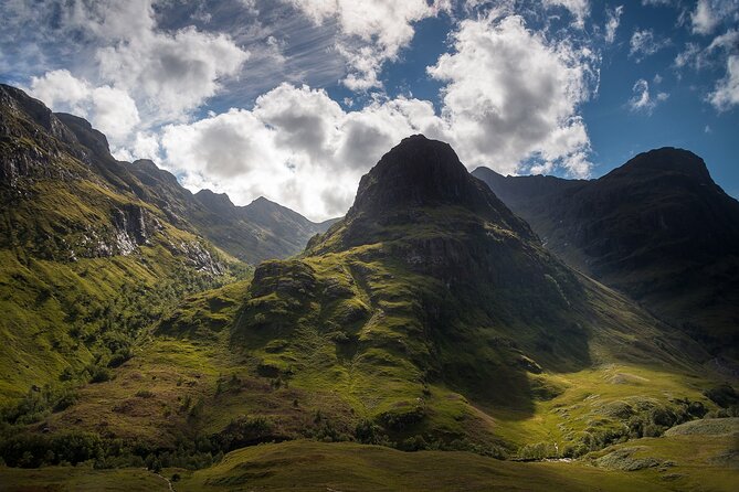 1 Day Loch Ness, Whisky, Glencoe & Scottish Highlands Tour - Thirty minutes in Pitlochry