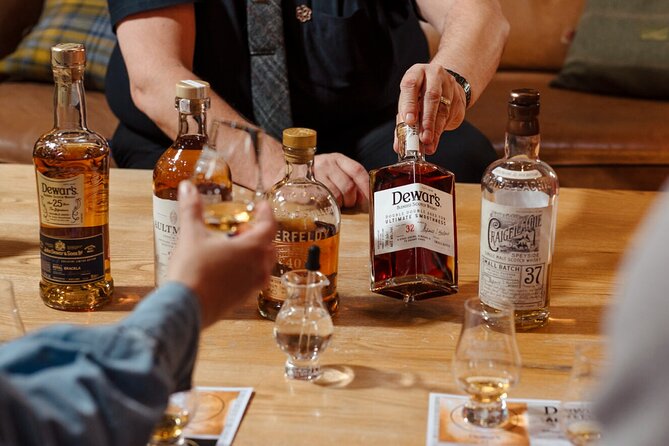 1 Hour Tasting of Rarest & Oldest Whiskies - Key points at a glance