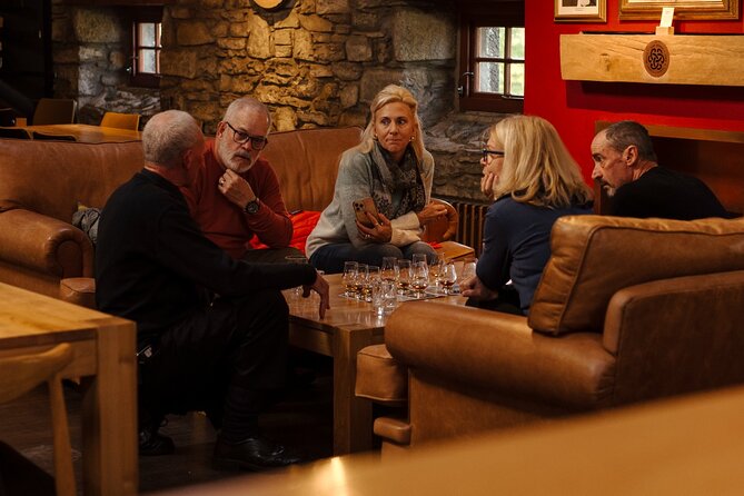 1 Hour Tasting of Rarest & Oldest Whiskies - The Glencairn glass is a practical souvenir