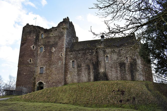 2-Day Outlander Experience Small Group Tour from Edinburgh - What the small minibus changes