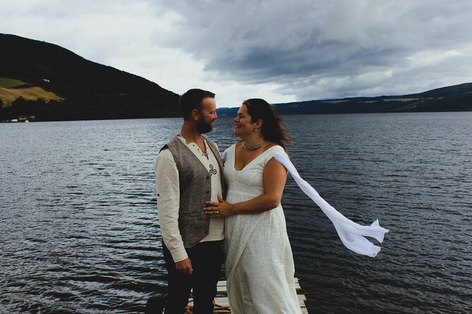 2-Hour Private Celtic Handfasting Ceremony Experience - Picnic food and bubbles after the vows