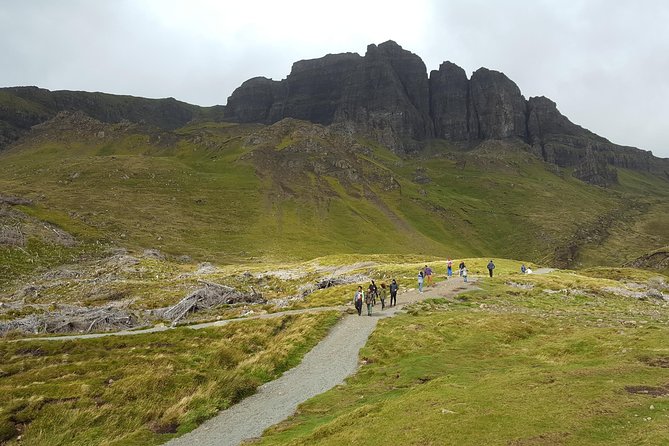 4 Day Highlands and Isle of Skye Tour from Glasgow - Day one: Black Linn Falls, Culloden, and ancient stones