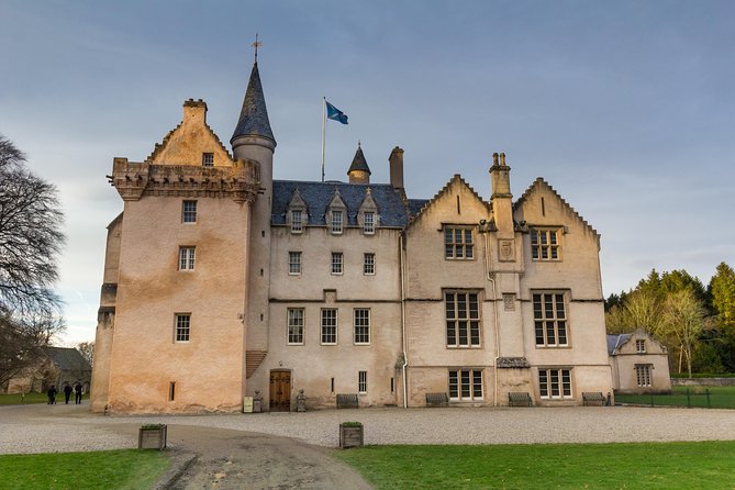 4-Day Scottish Castles Experience Small-Group Tour from Edinburgh - Day one: Stuart royalty, St. Andrews, and Dunnottar’s cliffs