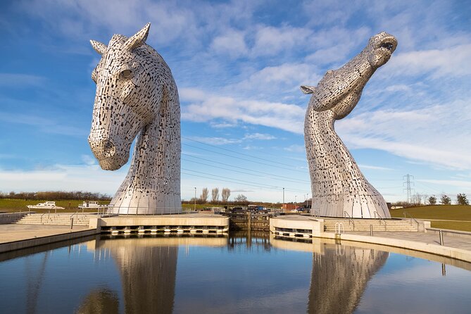 5-Day Isle of Skye, Loch Ness & Inverness From Edinburgh - Day 5: Clava Cairns, Highland life, and Dunkeld