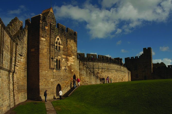 5-Day York, Lake District & Hadrian's Wall Tour from Edinburgh - Why this tour works better than a self-drive trip