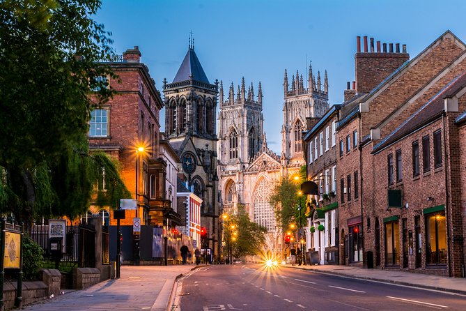 5-Day York, Lake District & Hadrian's Wall Tour from Edinburgh - Day 2: Your choice of York or the North York Moors
