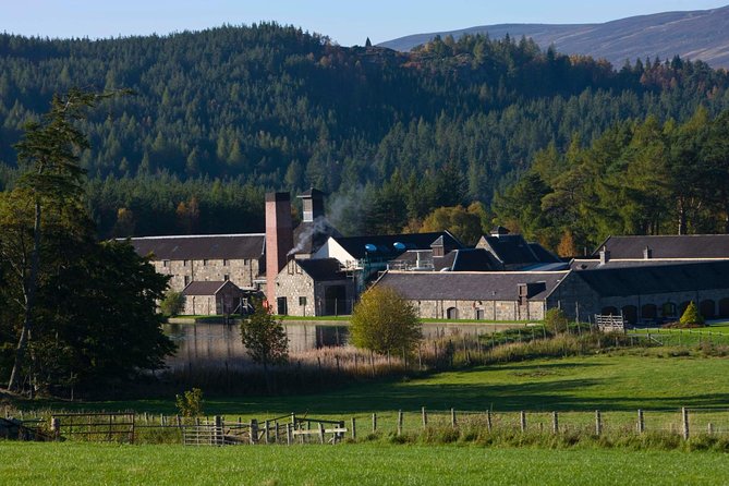 Aberdeen & Shire Castle & Distillery Private Group one Day Tour - Lunch beside the River Dee in Aboyne