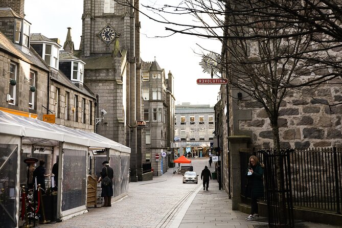 Aberdeen Tour App, Hidden Gems Game and Big Britain Quiz (1 Day Pass) UK - How the GPS game works
