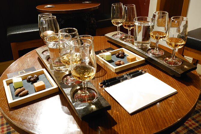 Afternoon Whisky Tasting in a Traditional Edinburgh Bar - Who will get the most from this tasting?
