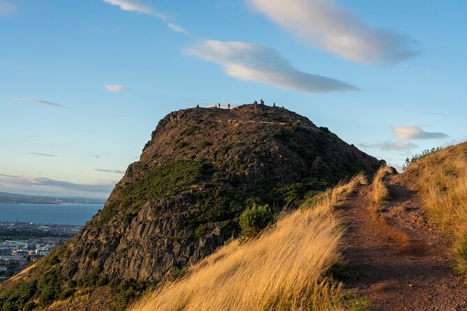 Arthur's Seat Sunset Hike with Mountain Guide - Key points at a glance