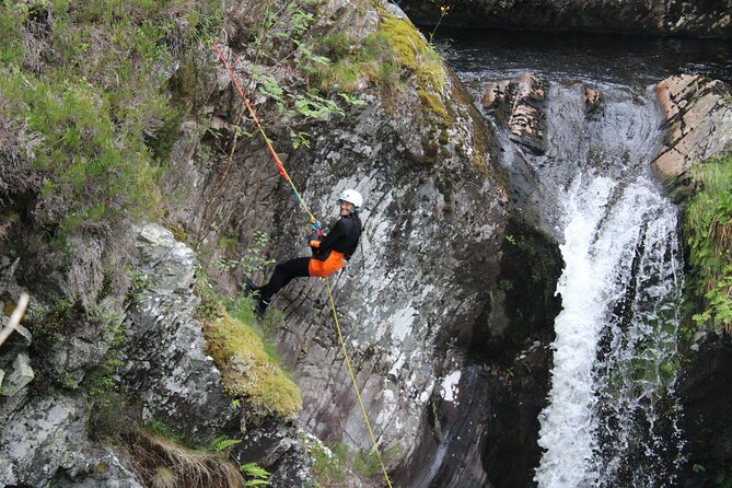 CANYONING in Laggan Canyon | Roybridge, Scotland - Entering Laggan Canyon With a Small Group