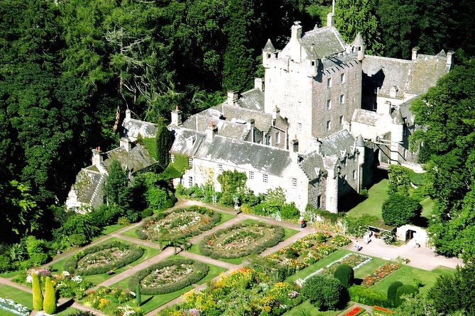 Cawdor Castle, Clava cairns and Culloden Battlefield - Cawdor Castle: Macbeth, medieval stone, and fine gardens
