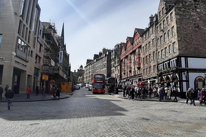 Curious Tales of the Royal Mile - Private Walking Tour - How the private format affects the experience