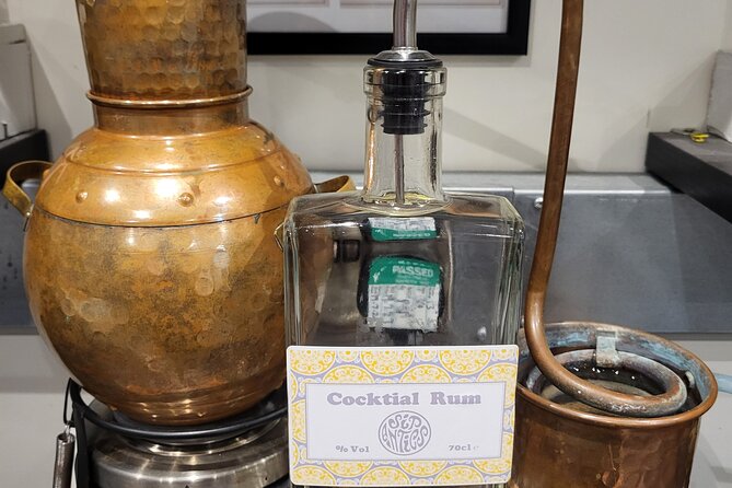 Distill a Bottle of Rum on mini copper stills - Key details at a glance