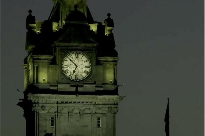 Edinburgh 2 Hour Nighttime Ghost Tour Italian Tour Guide - Old Town closes, crimes, and tales of torture