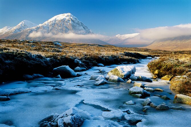 Edinburgh:5-Day Isle of Skye, Inverness & Loch Ness Tour w/Hostel - Day one: The Kelpies, Glencoe, and Oban