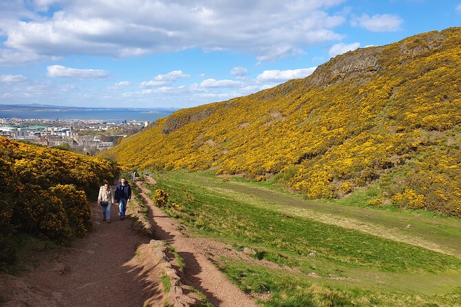 Edinburgh: Arthur's Seat Hike with Local Guide - The route is manageable, but it is not flat