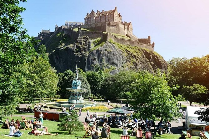 Edinburgh Castle Guided Walking Tour in English - What You Learn About the Castle Grounds