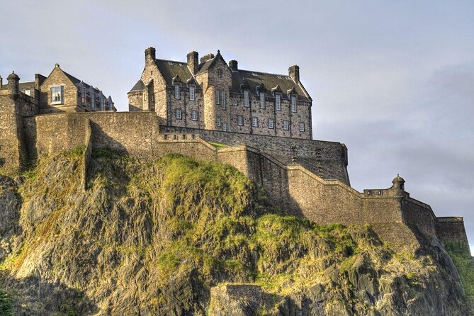 Edinburgh Castle: Guided Walking Tour with Entry Ticket - Why Edinburgh Castle Works Best With a Guide