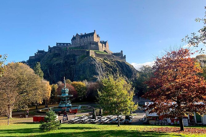 Edinburgh Castle: Guided Walking Tour with Entry Ticket - Inside Edinburgh Castle: About 70 Minutes of Stories