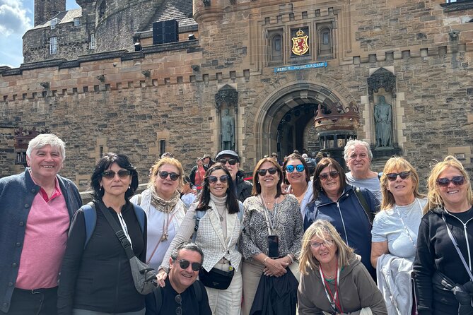 Edinburgh Castle & Royal Mile Walking Tour - Ticket Included - Key things to know before you book