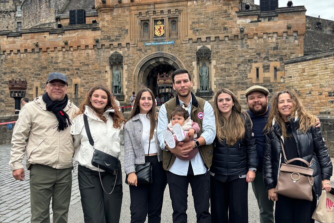 Edinburgh Castle & Royal Mile Walking Tour - Ticket Included - What the guides add to the experience