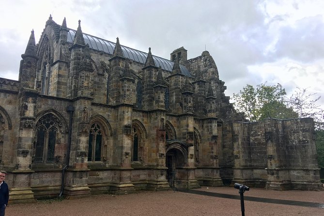 Edinburgh City private driving tour Castle Rosslyn Chapel - A full day built around two very different places