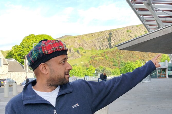 Edinburgh City Walking Tour, Discover Old Town, Royal Mile with a Local Expert! - Starting Near Camera Obscura at 4 PM