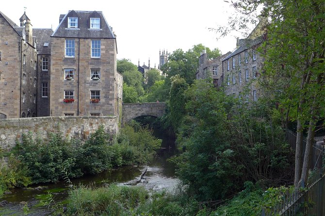 Edinburgh: Dean Village Circus Lane Walking Tour with a Local - Stockbridge Market and the Sunday bonus