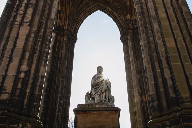 Edinburgh: Dean Village & New Town Walking Tour - Castle Street and Princes Street Gardens