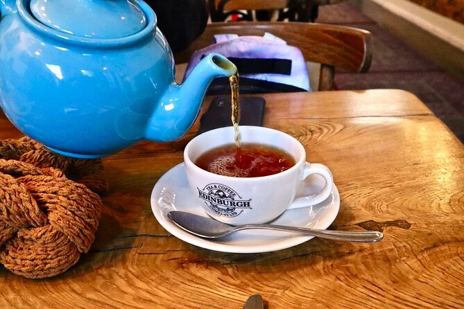 Edinburgh Food Tour with Scotch, Haggis, a Secret Dish & More - The Royal Mile and its side streets