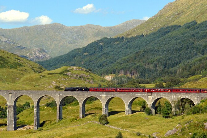 Edinburgh: Glenfinnan Viaduct, Glencoe & Fort William Guided Tour - Fort William is mainly your lunch stop