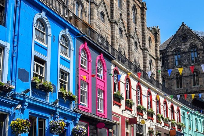 Edinburgh Half Day Guided Private Tour in a Premium Minivan - Grassmarket and its grim public past