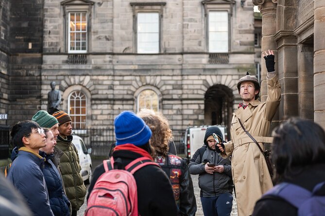 Edinburgh Historical Gems Tour with Whisky & Local Flavours - Who will enjoy this Edinburgh walk