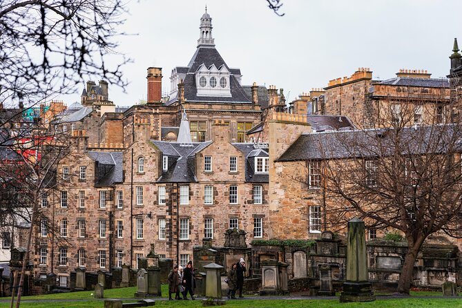 Edinburgh Historical Tour in Spanish - Key points to know before booking