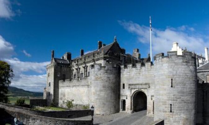 Edinburgh: Loch Lomond, Stirling Castle and the Kelpies Day Tour - The Kelpies: Scotland’s giant horse heads