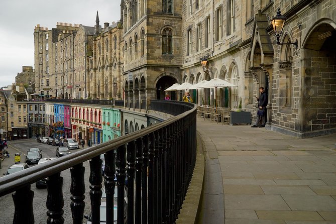 Edinburgh Luxury Private Food & Drink Tour with Eat Walk Tours - Old Town stories beyond the busiest streets