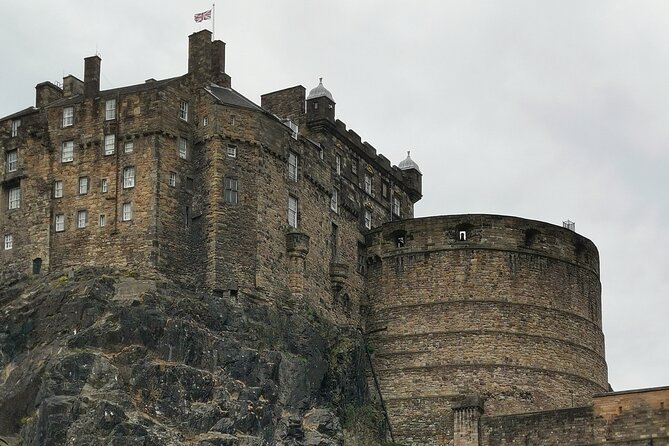 Edinburgh Old Town Private Self-Guided Tour - St Giles’ Cathedral and the city’s symbols