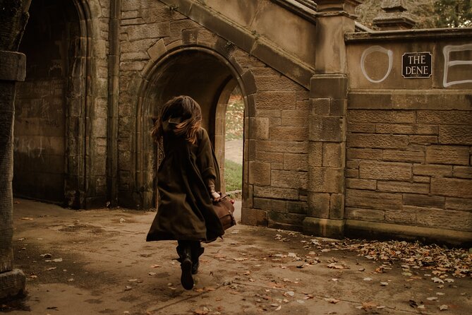 Edinburgh Photo Shoot - capture your memories ! - Choosing Circus Lane and Dean Village instead