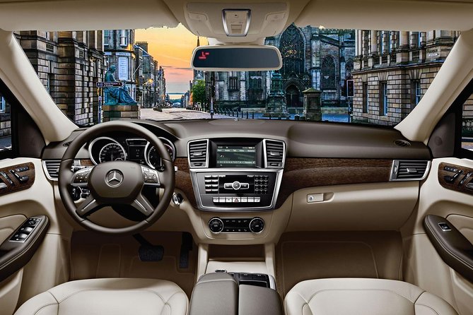 Edinburgh Private Transfer from Edinburgh Airport to City centre - Premium cars, minivans, and group comfort