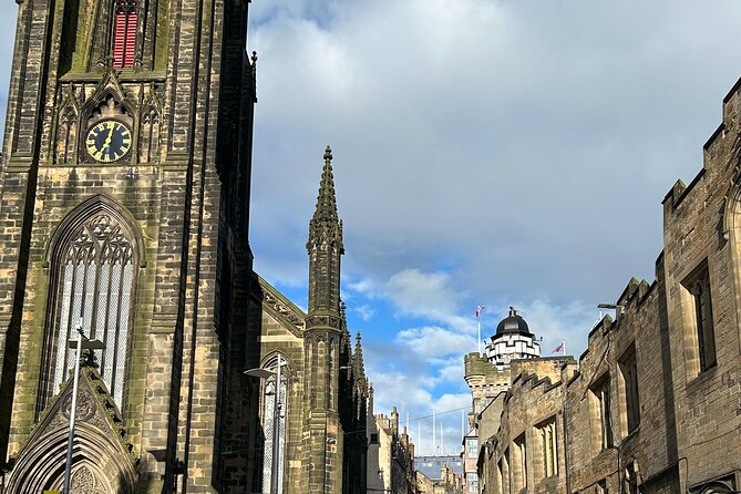 Edinburgh Shore Excursion: City Tour and Royal Yacht Britannia - Edinburgh Castle and the Royal Mile