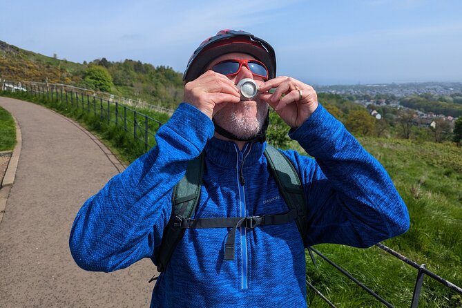 Edinburgh Sky to Sea Bike or E-Bike Tour with Transfer by TBC - Johann’s guiding style and group atmosphere
