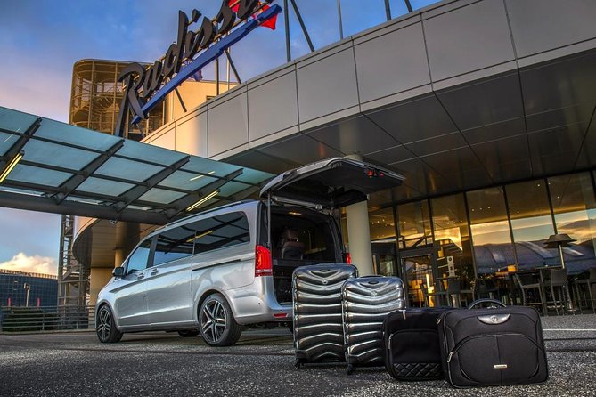 Edinburgh to Glasgow Luxury Car Transfer - Is $261.49 per person good value?