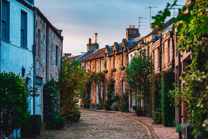 Edinburgh Tour Half Day - What the guide adds