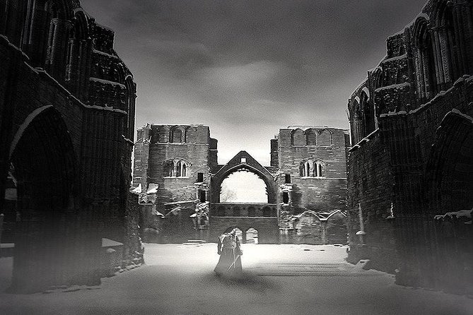 Elgin cathedral Interior Tour - The one-hour route and its story arc