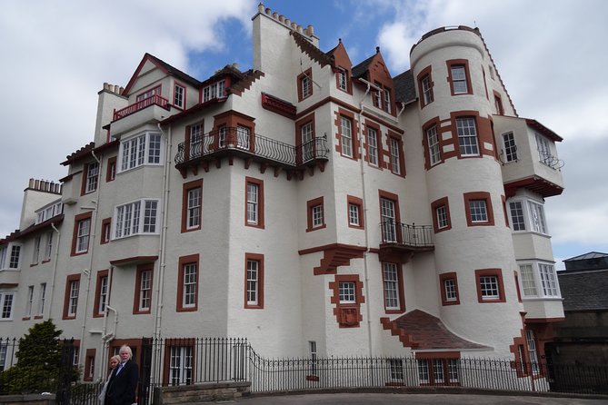 Essential Walking Tour of Edinburgh's Old Town - Mercat Cross and the public life of the Royal Mile