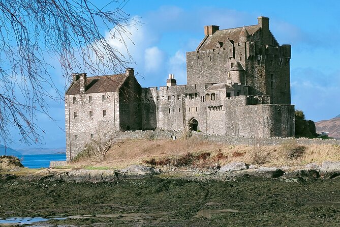Executive Skye Tour from Portree Harbour - Dunvegan Castle, gardens, and Clan MacLeod