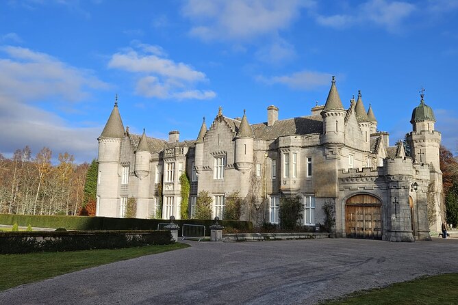 Executive Travel & Guided Tours through the Highlands of Scotland - Cawdor Castle and its Macbeth connection