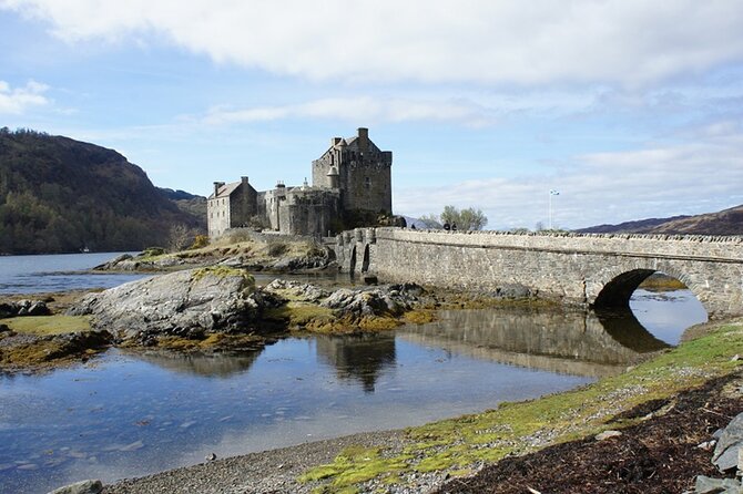 Executive Travel & Guided Tours through the Highlands of Scotland - Loch Ness: choosing your two-hour view