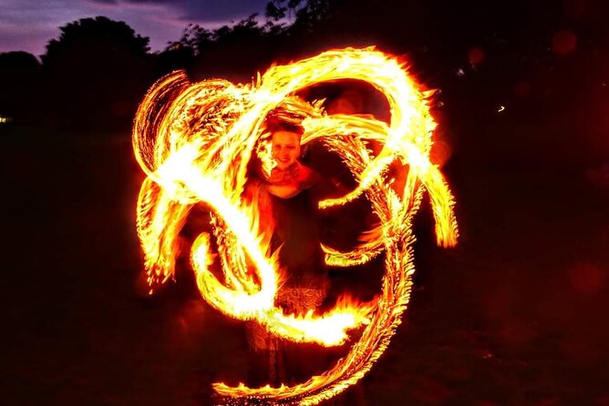 Fire Dancing with Iga - Weather, shelter, and the practical trade-off